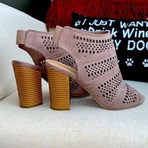 LC Lauren Conrad taupe heels. Women’s size 7.5